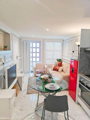 Blessed Luxury Cottage into Nature in Sandton Apartment in Sandton